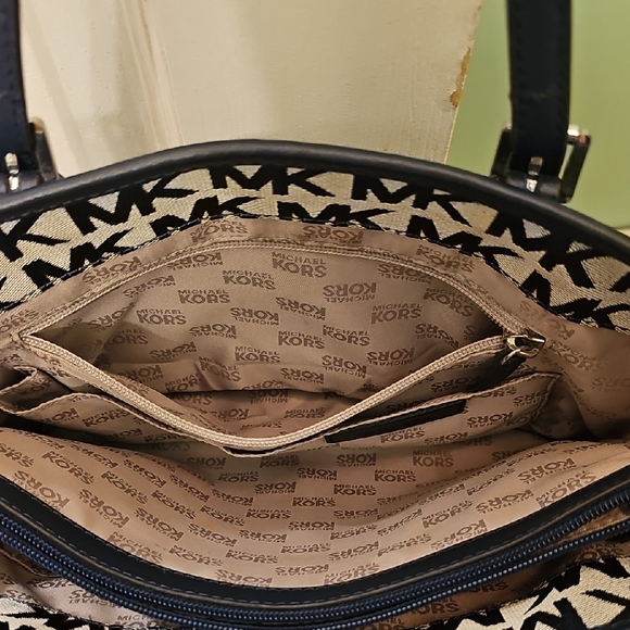 Michael Kors Navy and Gray MK Logo Tote with Front Flap Pocket - Picture 9 of 10